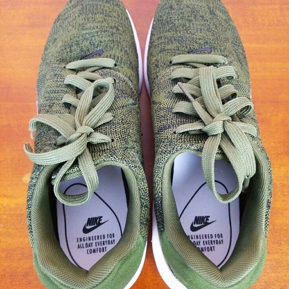 khaki green nikes